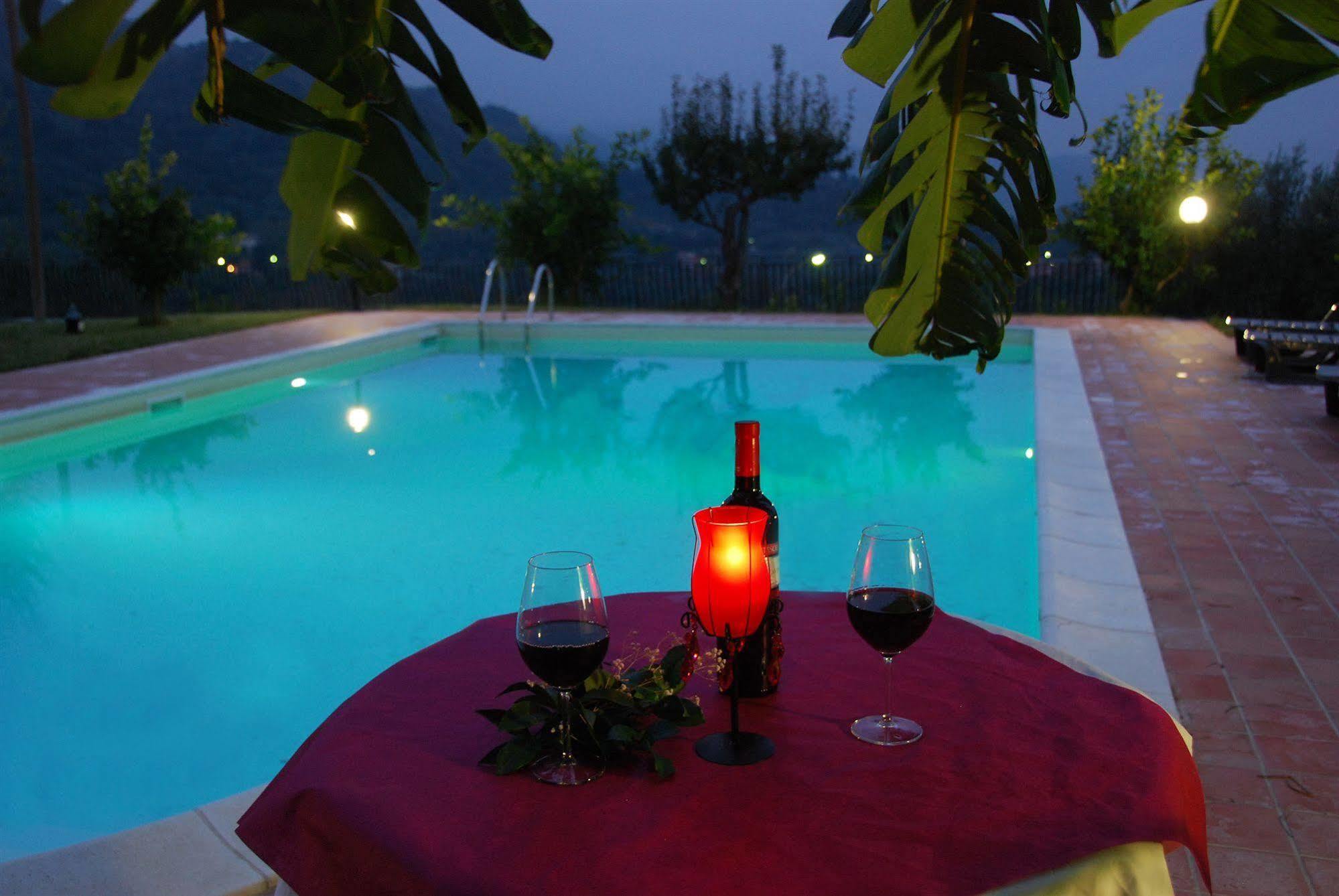 Casale Romano Resort E Relais Motta Camastra Kültér fotó